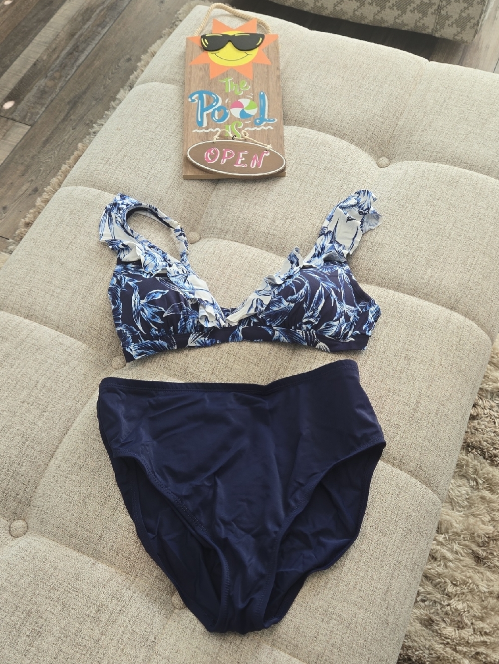 Tommy Bahama Top Navy Blue Tropical Print Bottoms Navy Kim Rogers